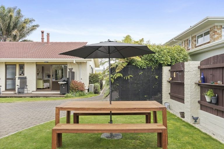 Photo of property in 45 Weld Street, Cambridge, 3434