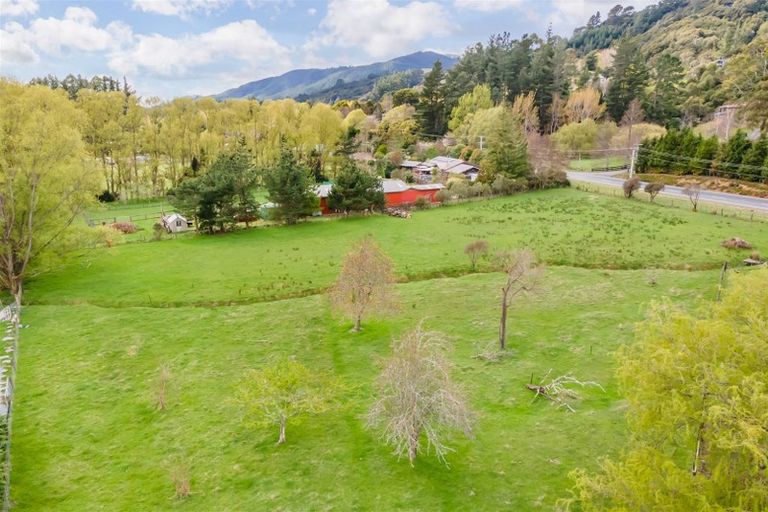 Photo of property in 262a Katherine Mansfield Drive, Whitemans Valley, Upper Hutt, 5371