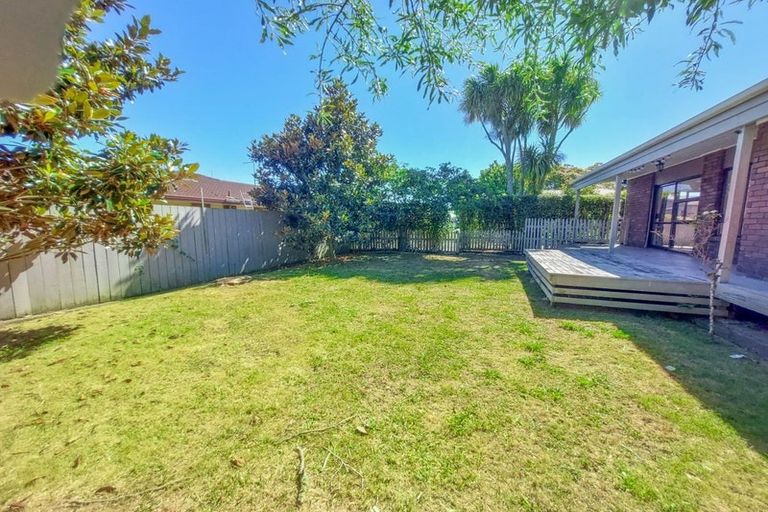 Photo of property in 17b Dover Road, St Andrews, Hamilton, 3200