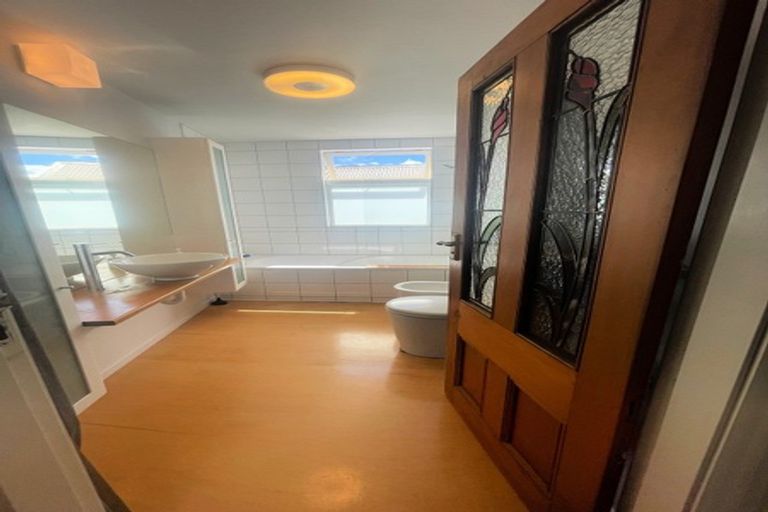 Photo of property in 72a Thompson Street, Mount Cook, Wellington, 6011