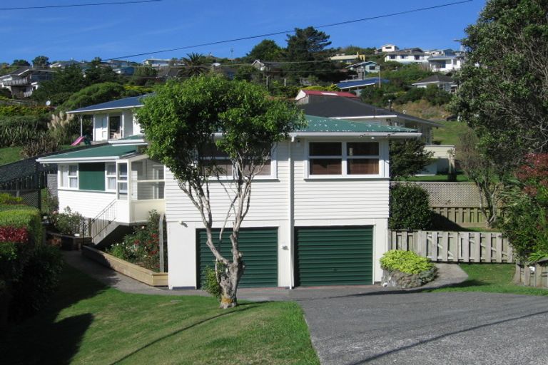 Photo of property in 187 Helston Road, Paparangi, Wellington, 6037
