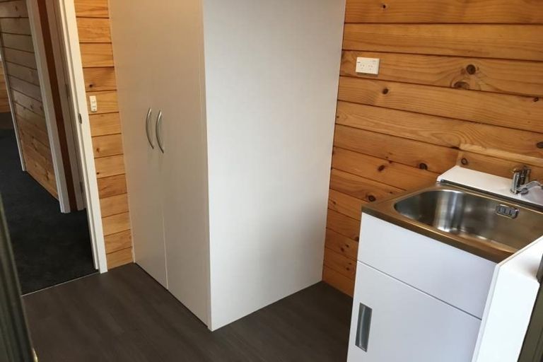 Photo of property in 5 Evanda Crescent, Conifer Grove, Takanini, 2112