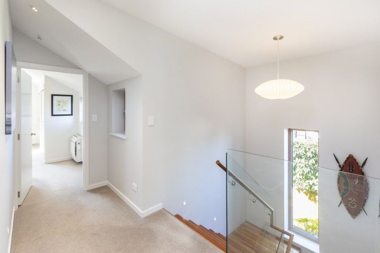 Photo of property in 18 College Avenue, Strowan, Christchurch, 8052