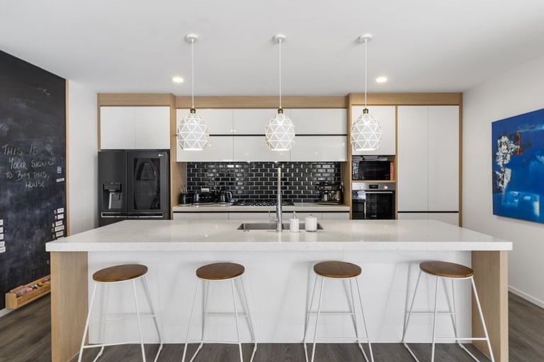 Photo of property in 46 Jeroboam Loop, Kumeu, 0810