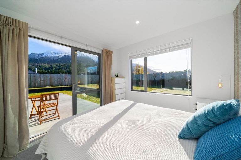 Photo of property in 3 Hewson Crescent, Lake Hawea, Wanaka, 9382