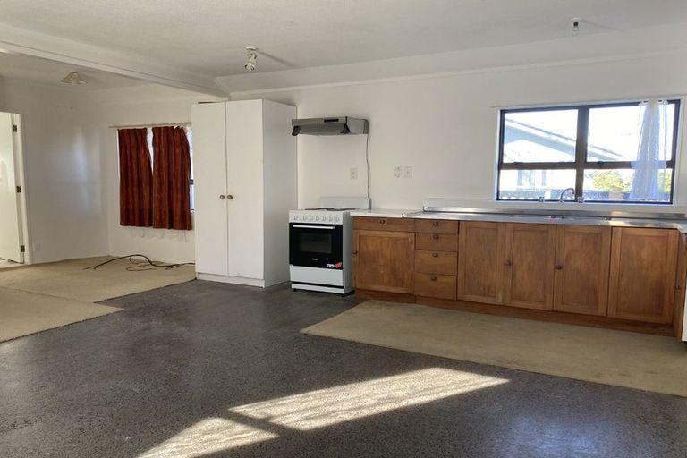 Photo of property in 69a Redoubt Road, Goodwood Heights, Auckland, 2105