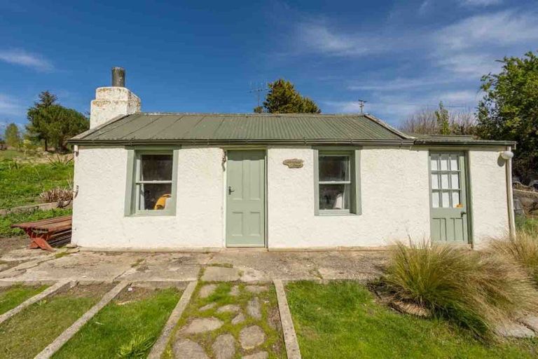Photo of property in Ledingham Cottage, 46 Mcskimming Road, Patearoa, 9398