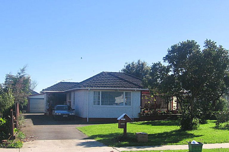 Photo of property in 36 Woolfield Road, Papatoetoe, Auckland, 2025