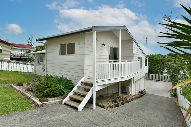 Photo of property in 30 Bay Vista Drive, Red Beach, 0932