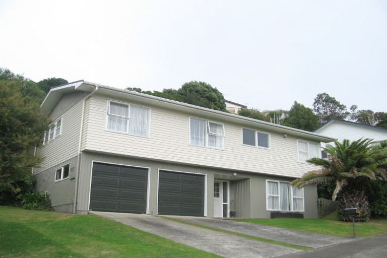 Photo of property in 43 Oriel Avenue, Tawa, Wellington, 5028