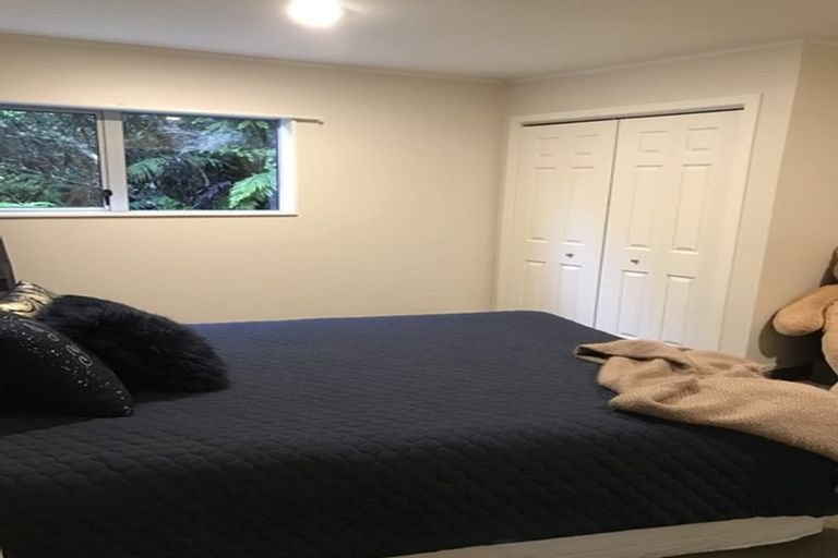 Photo of property in 498 Stokes Valley Road, Stokes Valley, Lower Hutt, 5019