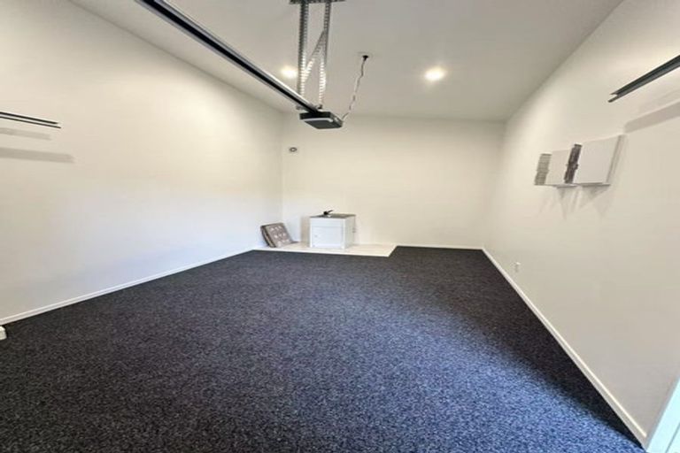 Photo of property in 7/25 Hutchinson Avenue, New Lynn, Auckland, 0600