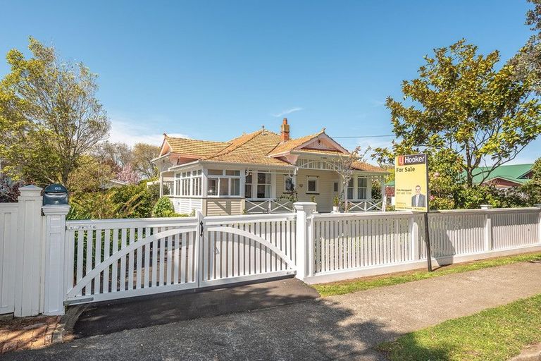 Photo of property in 105 Liverpool Street, College Estate, Whanganui, 4500