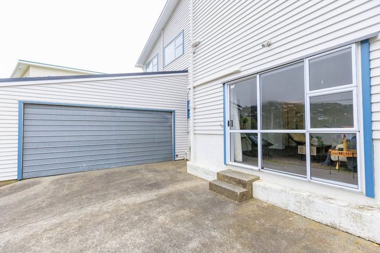 Photo of property in 14 Angell Street, Johnsonville, Wellington, 6037
