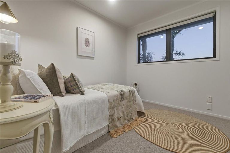 Photo of property in 106 Moffat Road, Bethlehem, Tauranga, 3110
