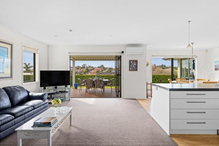 Photo of property in 6 Valley View, Bethlehem, Tauranga, 3110