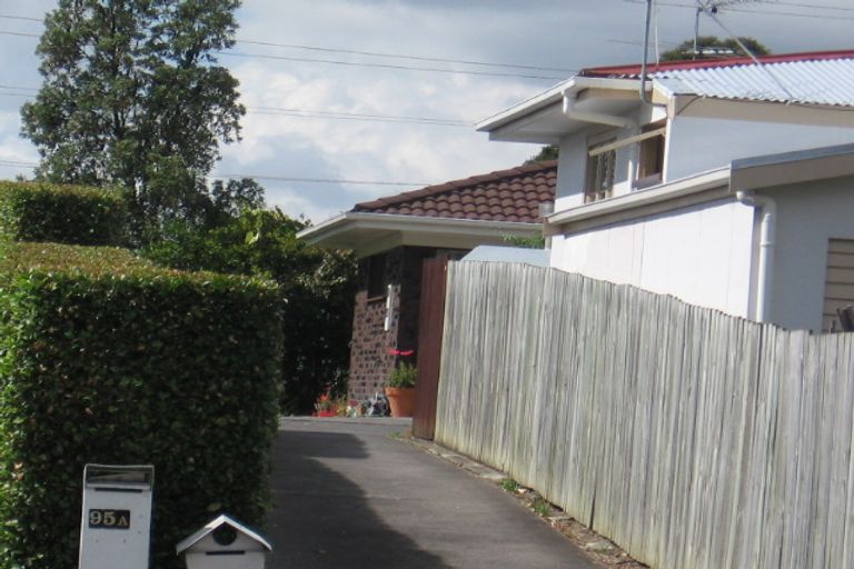 Photo of property in 93a Archibald Road, Kelston, Auckland, 0602