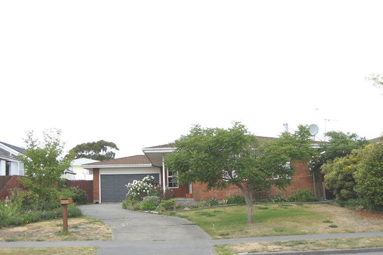 Photo of property in 6 Ashwood Street, Parklands, Christchurch, 8083
