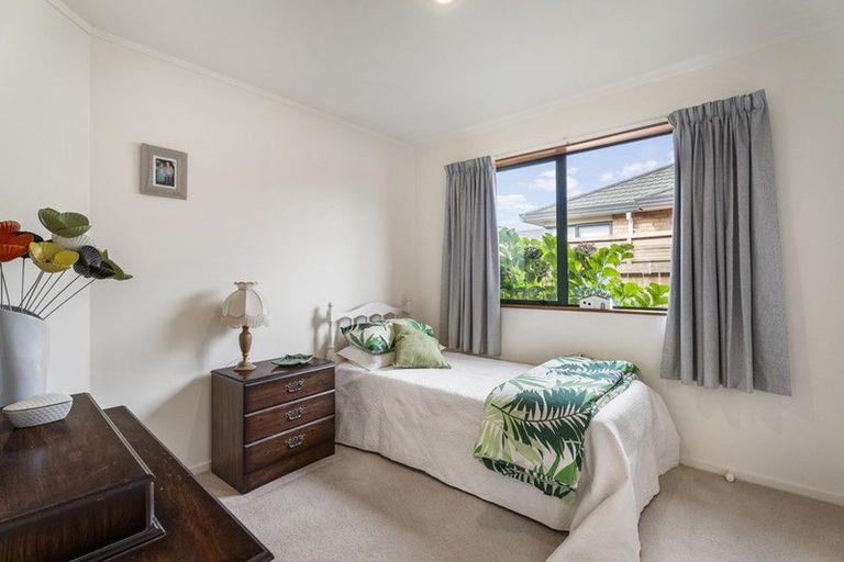 Photo of property in 28 Red Hibiscus Road, Stanmore Bay, Whangaparaoa, 0932
