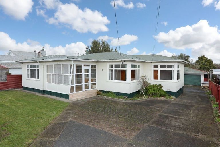 Photo of property in 35 Morris Street, Marton, 4710
