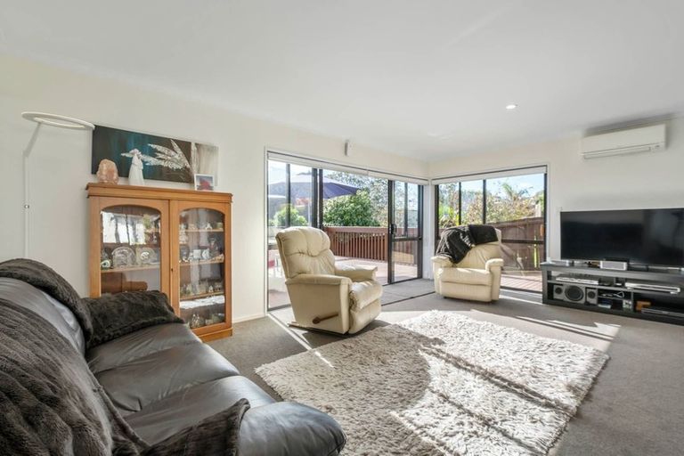 Photo of property in 2/75 Aberfeldy Avenue, Highland Park, Auckland, 2010