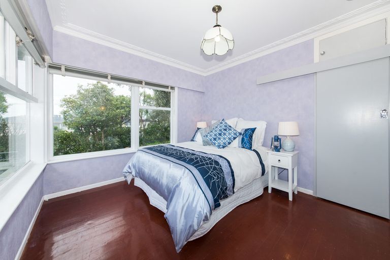 Photo of property in 91 Waimumu Road, Massey, Auckland, 0614