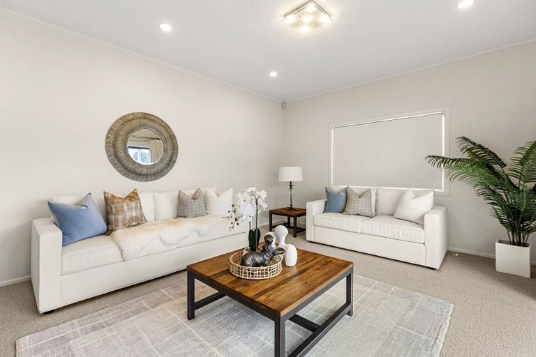 Photo of property in 1042 Great North Road, Point Chevalier, Auckland, 1022