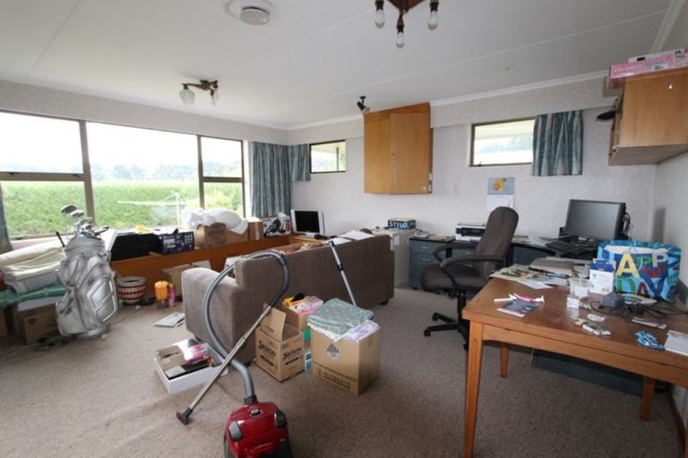 Photo of property in 35 Alfredton Road, Eketahuna, 4900