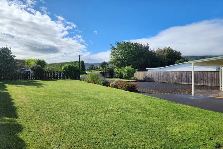 Photo of property in 44 Donnelly Street, Oakura, 4314