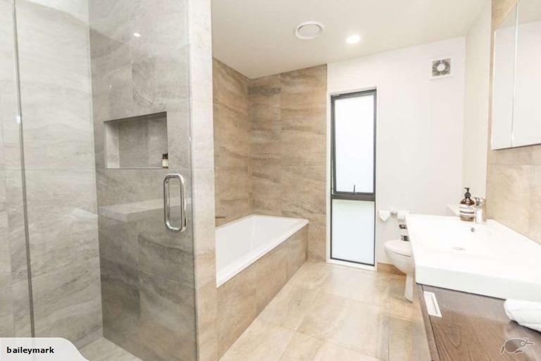 Photo of property in 109c Moncks Spur Road, Redcliffs, Christchurch, 8081