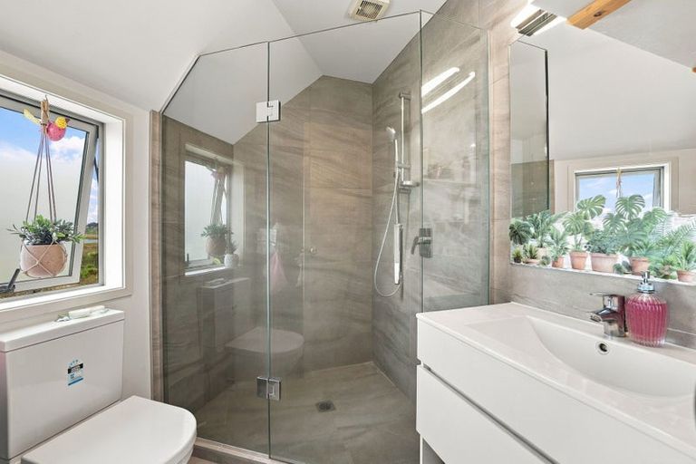 Photo of property in 9 Coach Drive, Otumoetai, Tauranga, 3110