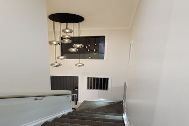 Photo of property in 10 Miramar Place, Pakuranga, Auckland, 2010