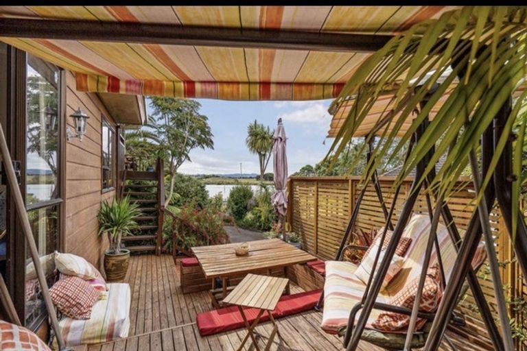 Photo of property in 1/52 Evans Road, Weymouth, Auckland, 2103