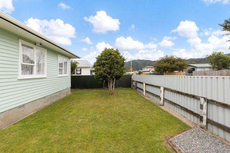 Photo of property in 46 Meremere Street, Wainuiomata, Lower Hutt, 5014