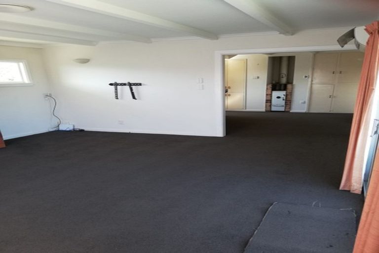 Photo of property in 8 Fenchurch Street, Northcote, Christchurch, 8052