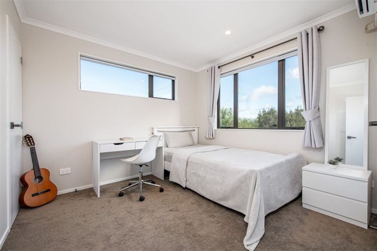 Photo of property in 5/66 Swanson Road, Henderson, Auckland, 0610