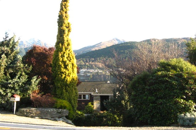 Photo of property in 437 Peninsula Road, Kelvin Heights, Queenstown, 9300