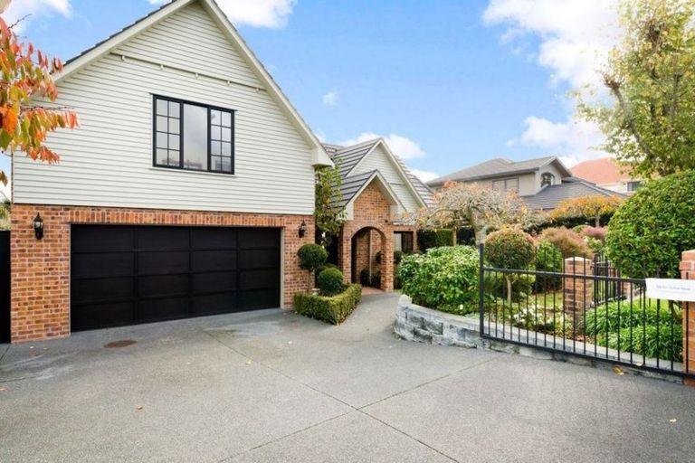 Photo of property in 9 Kahala Place, West Harbour, Auckland, 0618