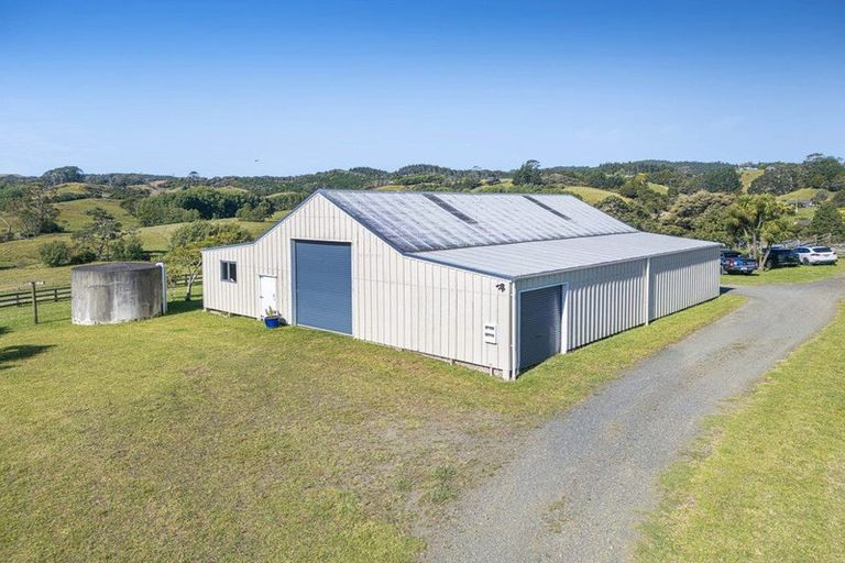 Photo of property in 211 Stoney Creek Road, Kaukapakapa, 0873