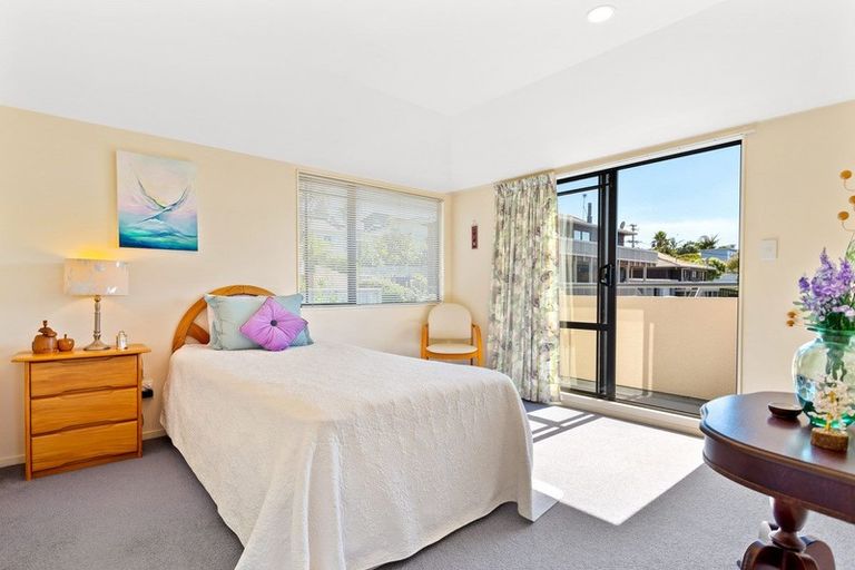 Photo of property in 20a Auld Street, Torbay, Auckland, 0630