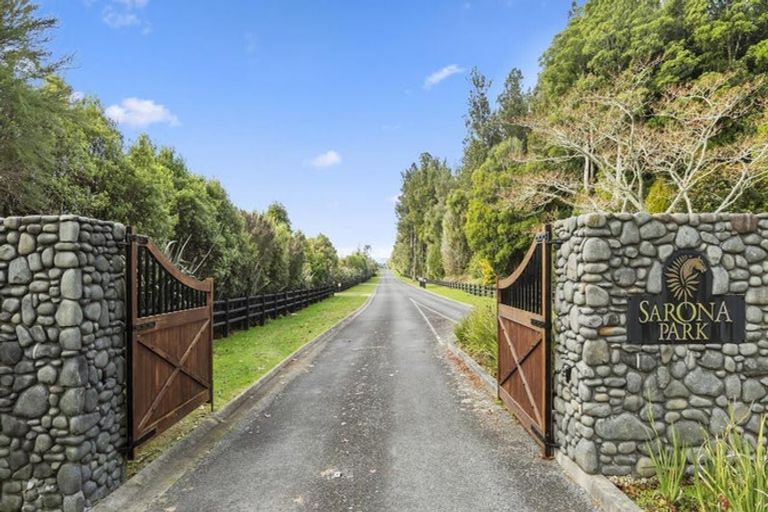 Photo of property in 2 Sarona Park Drive, Omanawa, 3171