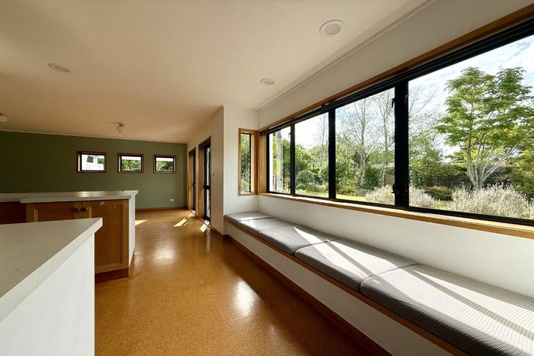 Photo of property in 42 Roland Road, Greenhithe, Auckland, 0632