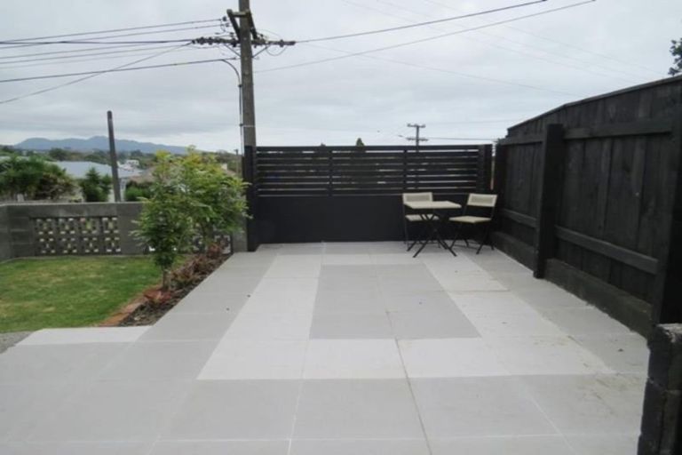 Photo of property in 1 Fernleigh Street, Ferndale, New Plymouth, 4310