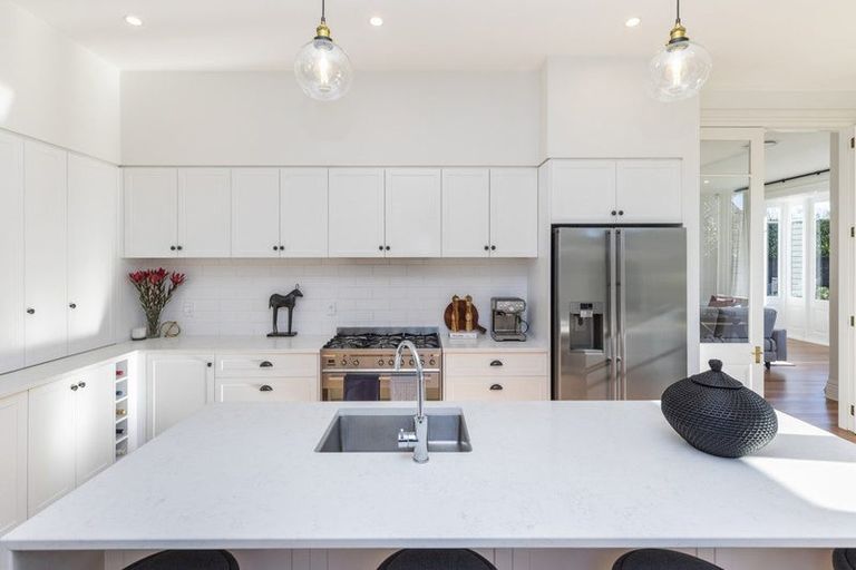 Photo of property in 41 Leinster Road, Merivale, Christchurch, 8014