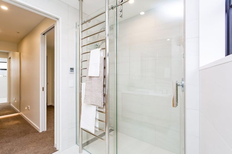 Photo of property in 80c Clyde Road, Ilam, Christchurch, 8041