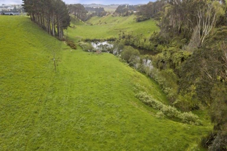 Photo of property in 201d Egmont Road, Hillsborough, New Plymouth, 4372