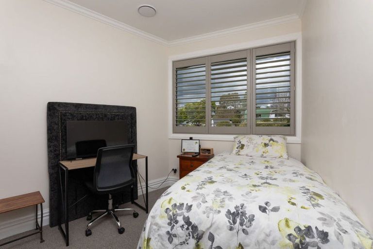Photo of property in 20 Smith Street, Dannevirke, 4930