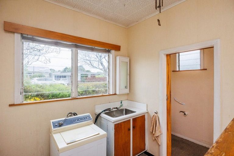 Photo of property in 45 Limbrick Street, Terrace End, Palmerston North, 4410