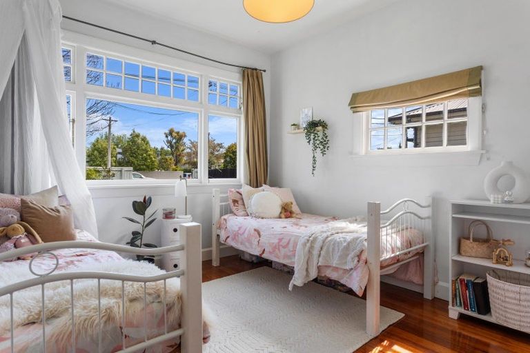 Photo of property in 42 Barrington Street, Somerfield, Christchurch, 8024