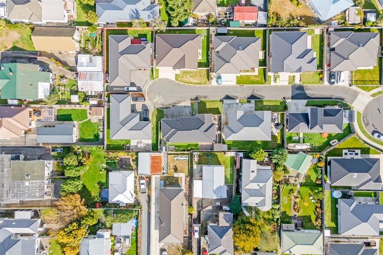 Photo of property in 11 Poulson Grove, Trentham, Upper Hutt, 5018